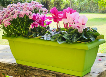 Balcony flower pot made of polypropylene, very resistant and durable