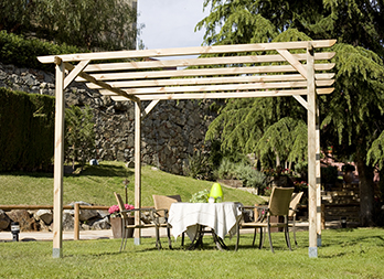 Pérgola cuadrada de 360 x 360 cm