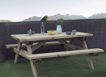 Premium picnic table